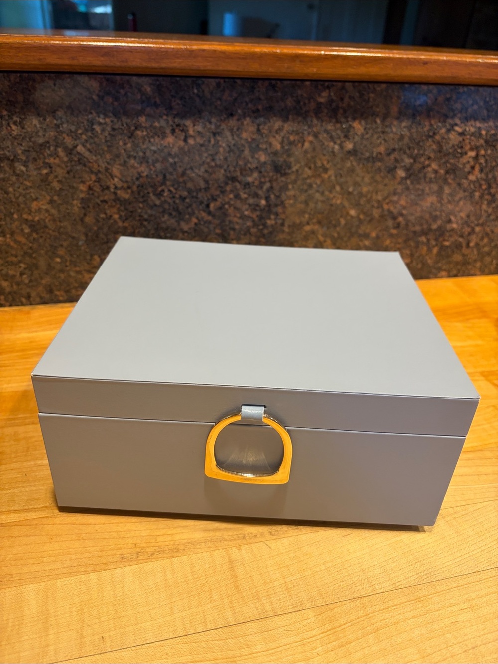Jewelry box